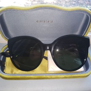 Women's Gucci Sunglasses